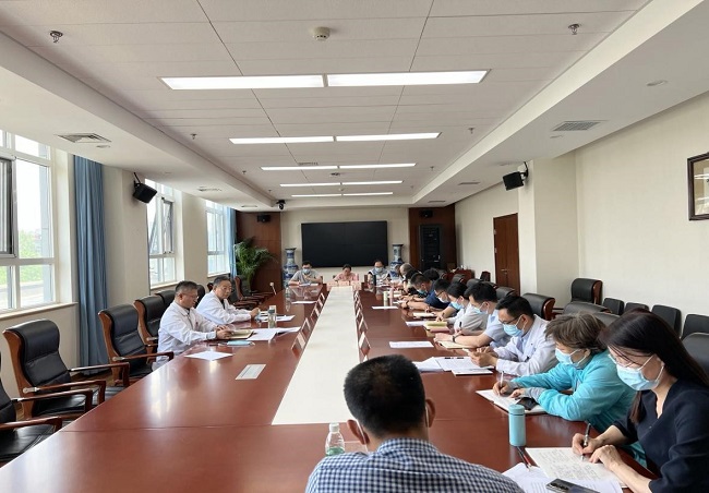 图为会议现场